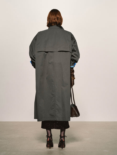 Gabardina gris grafito