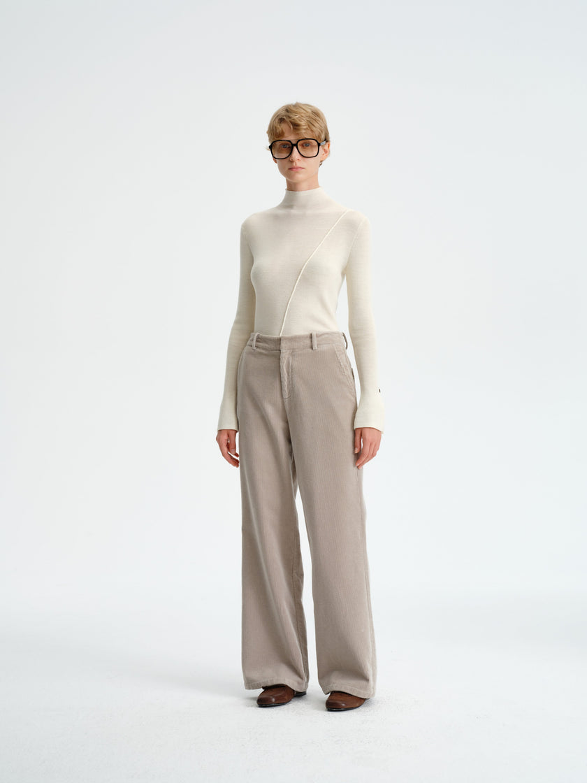 Pantalon droit en velours côtelé