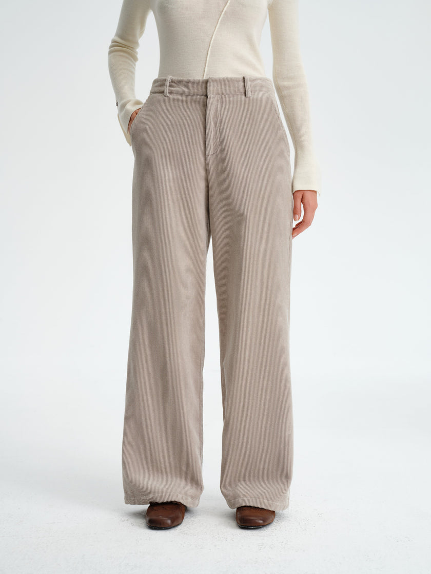 Pantalon droit en velours côtelé