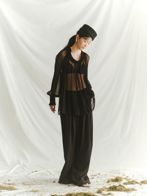 Top Cinder ajustado con velo