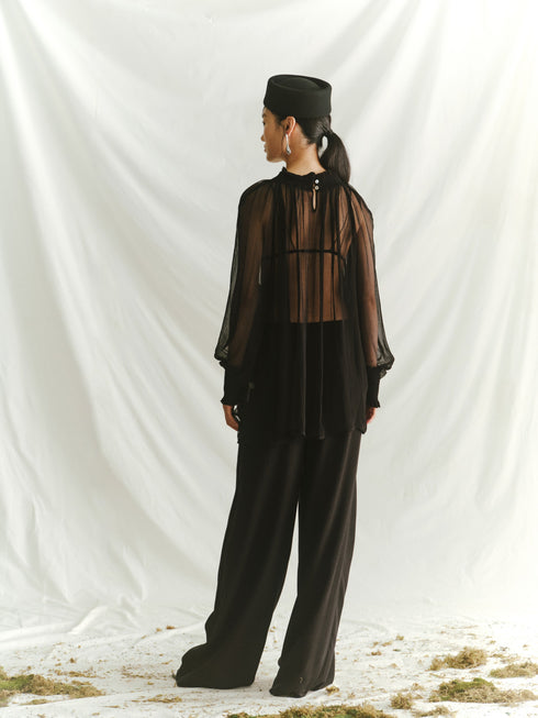 Cinder Cinch Veil Top