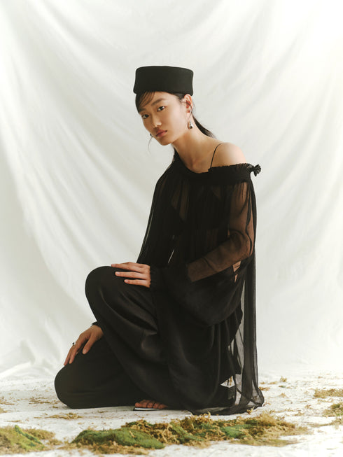 Cinder Cinch Veil Top