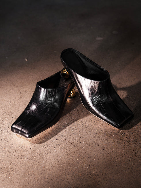 YAOSAN Croc Leather Mules