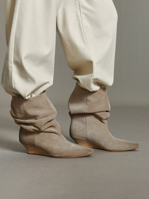 Iselin Bottes en daim