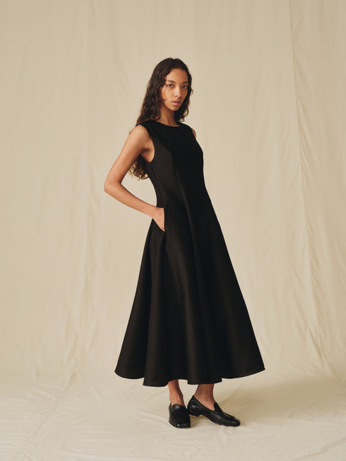 Robe évasée cintrée couleur terre d’ombre