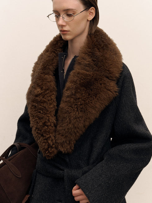 Veyra Wool Collar
