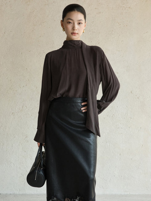 Serein Scarf-Collar Blouse