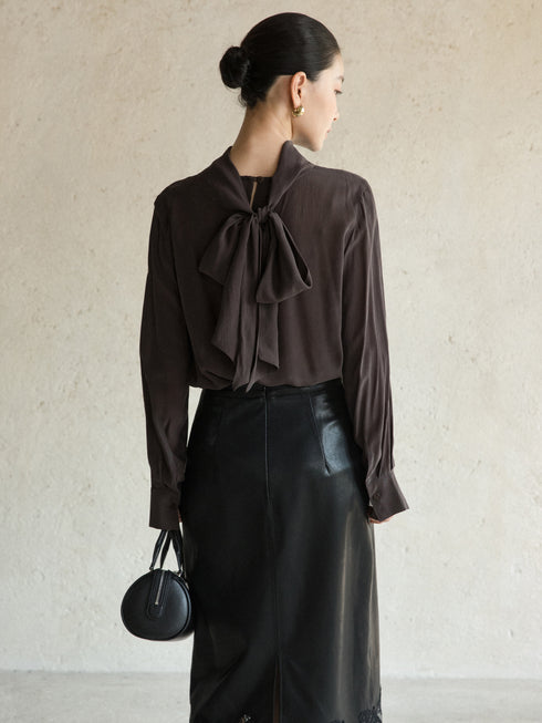 Serein Scarf-Collar Blouse