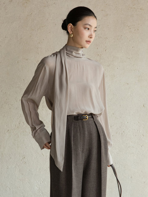 Serein Scarf-Collar Blouse