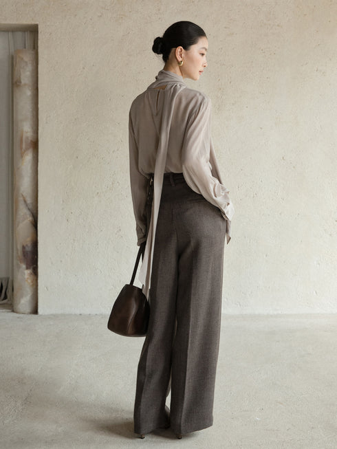Serein Scarf-Collar Blouse