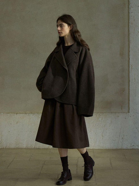 Manteau en laine Nova à encolure crantée