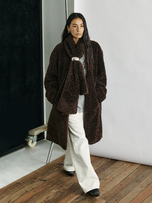 Noir Bouclé Cocoon