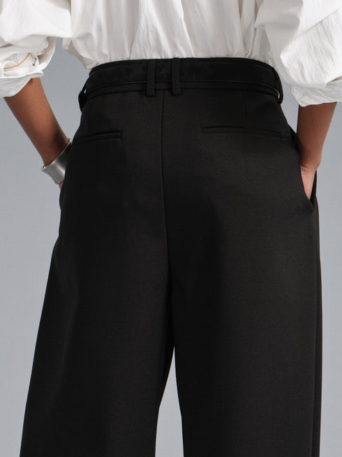 Varde Taper Trousers - Black