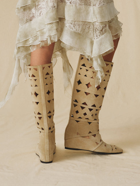 YAOSAN Wildleder-Stiefeletten mit Cut-outs - Apricot