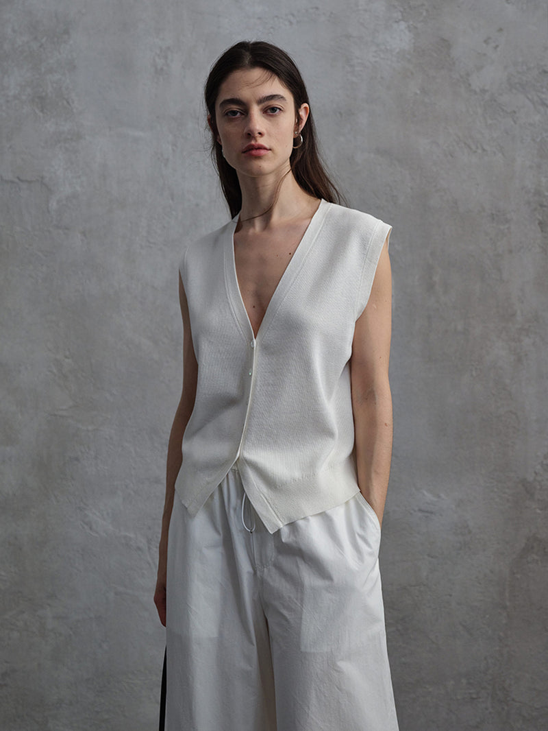 Frost Textured V-Neck Vest