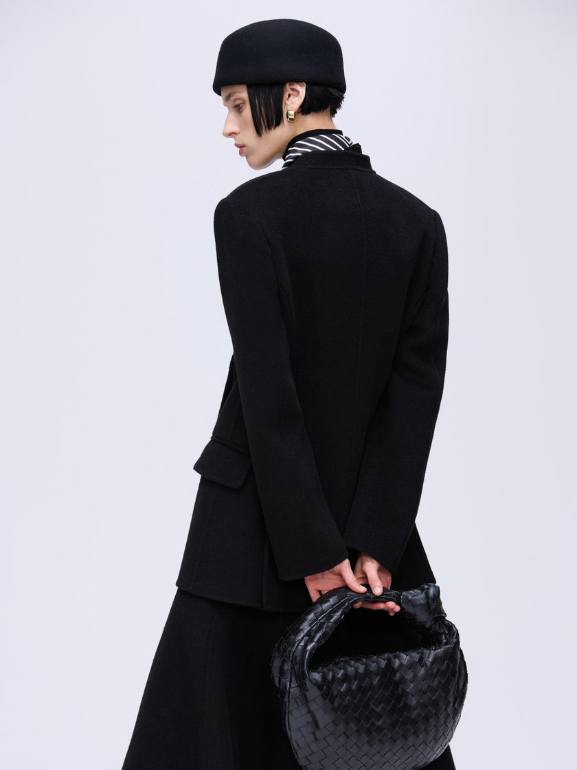 Veste et jupe en laine à col en V