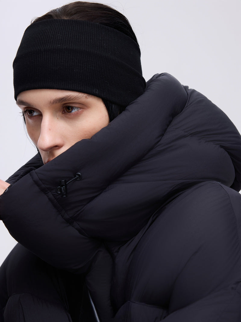 Veste courte matelassée à capuche