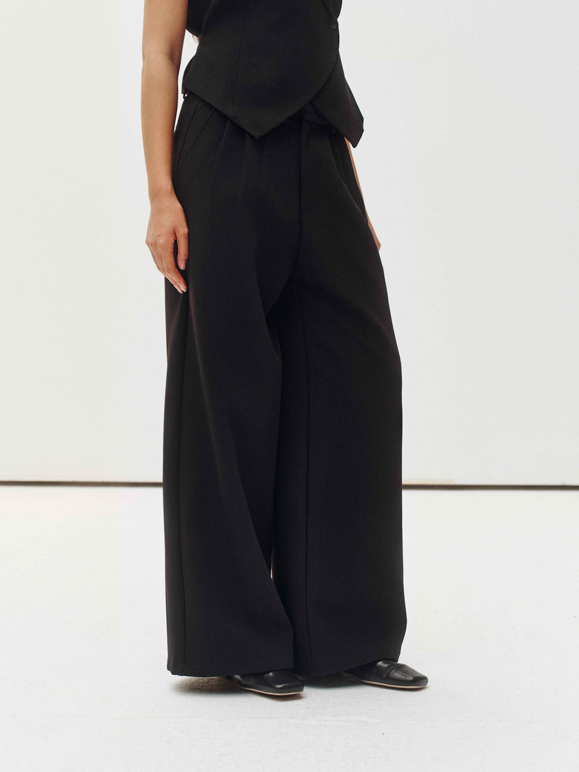 Lustra Ensemble Costume