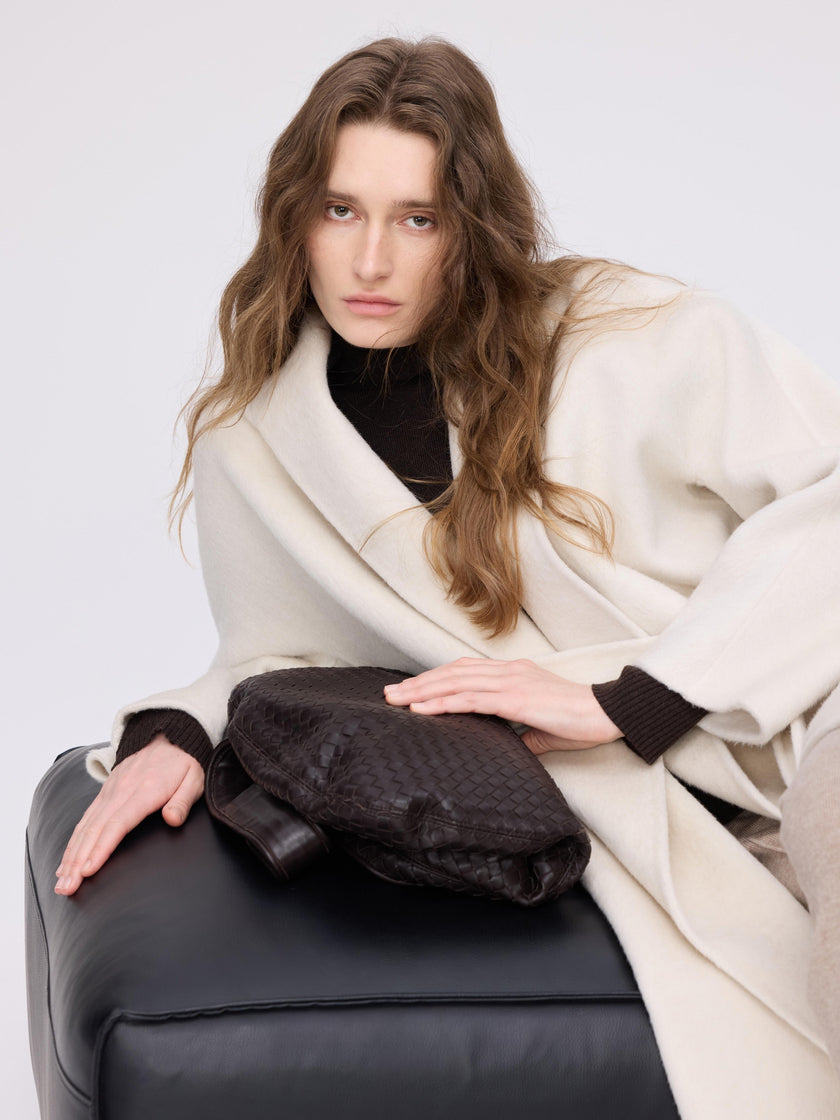 Manteau enveloppant en laine et chameau