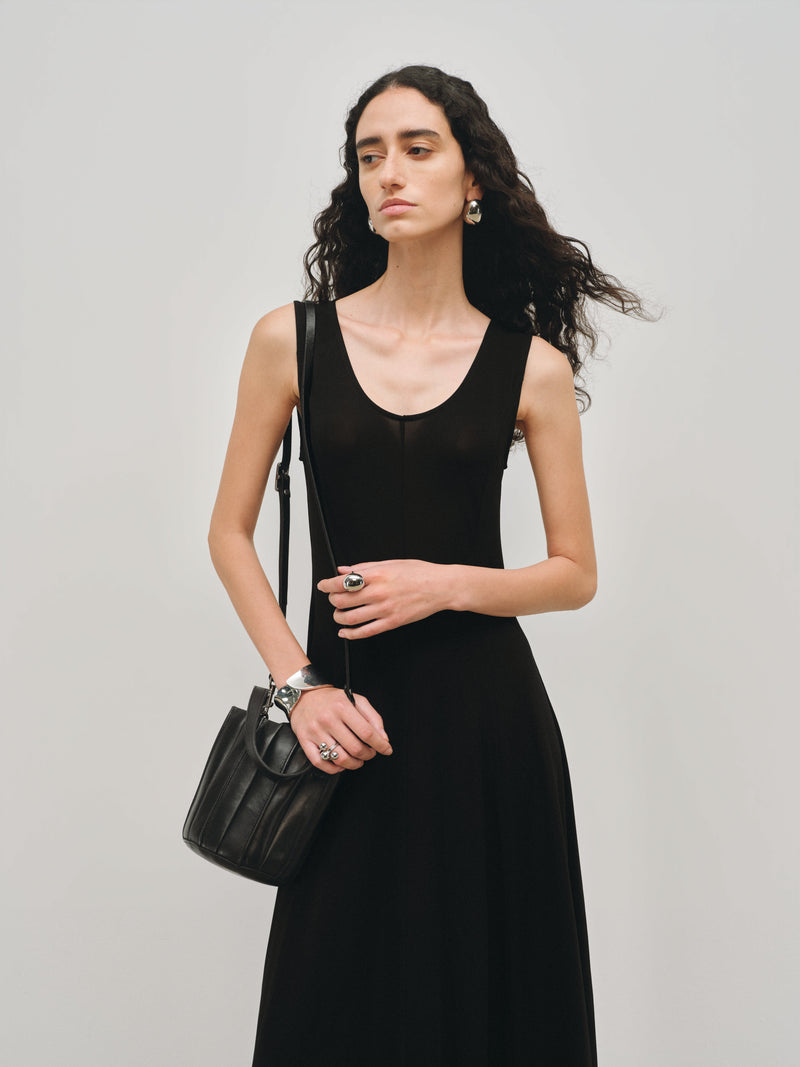 Atelier Bolso tipo cubo de cuero