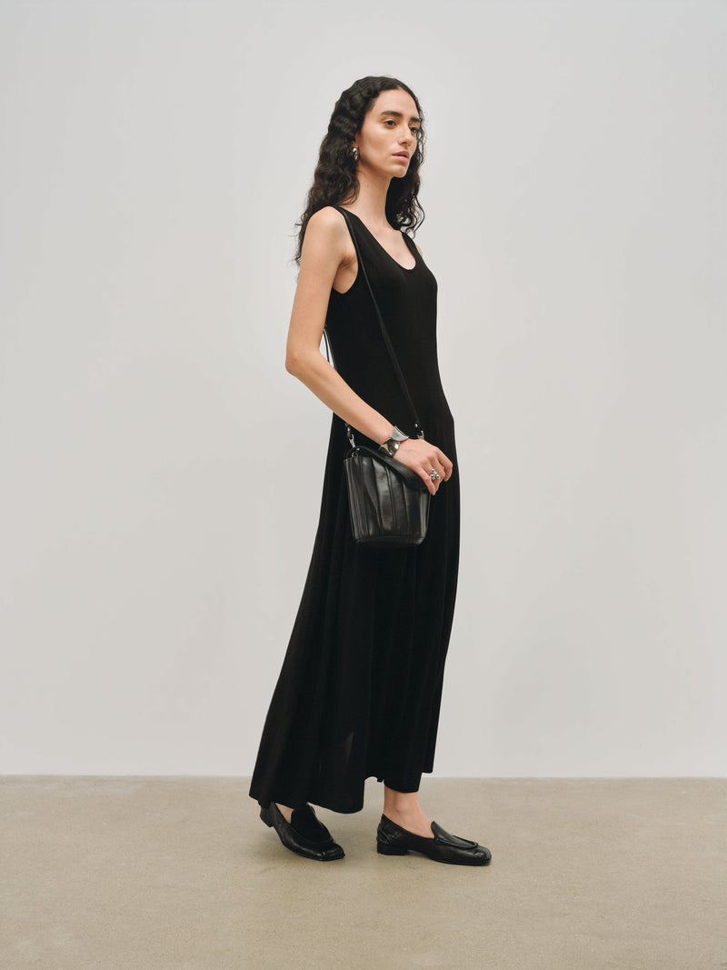 Atelier Bolso tipo cubo de cuero