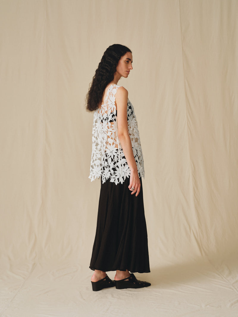 Top con aplique floral Nocturne