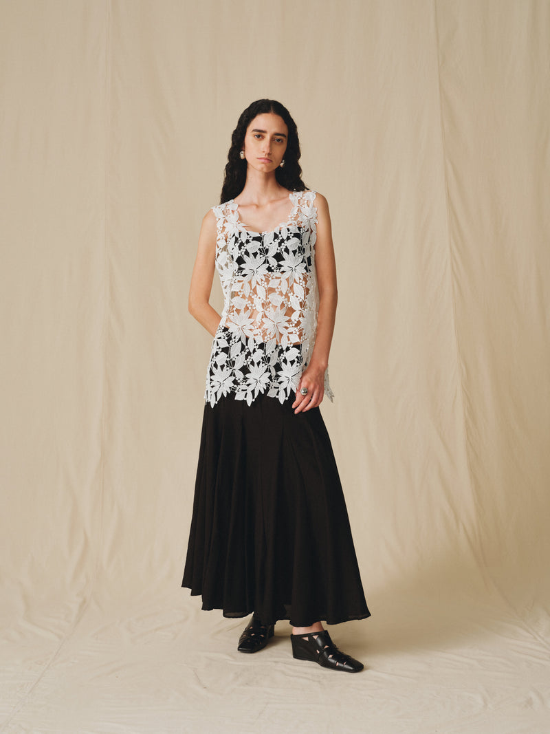 Top con aplique floral Nocturne