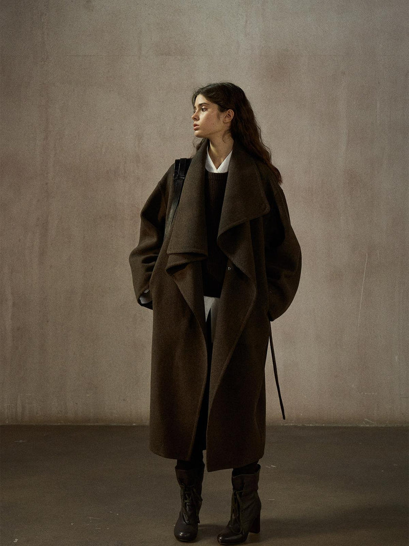 Sculpt Hand-Sewn Wool Coat