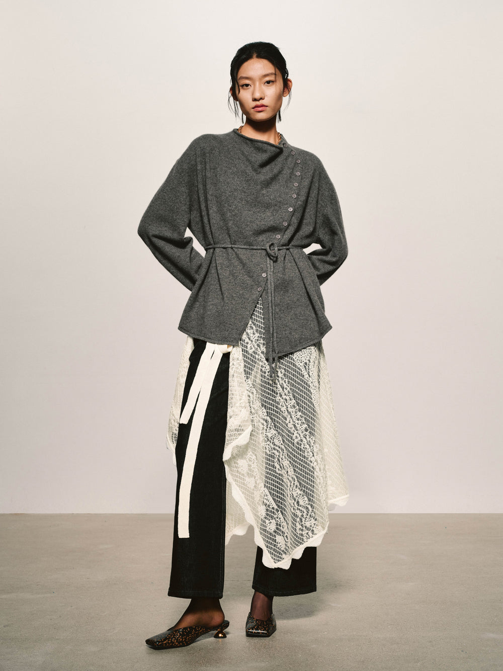 Curio Layered Apron