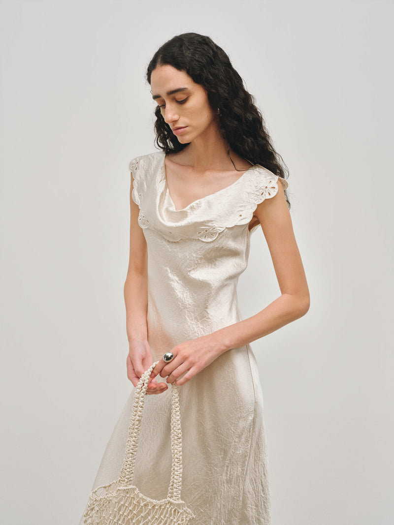 Fjord-Kleid mit Wellenkante und Drapierung