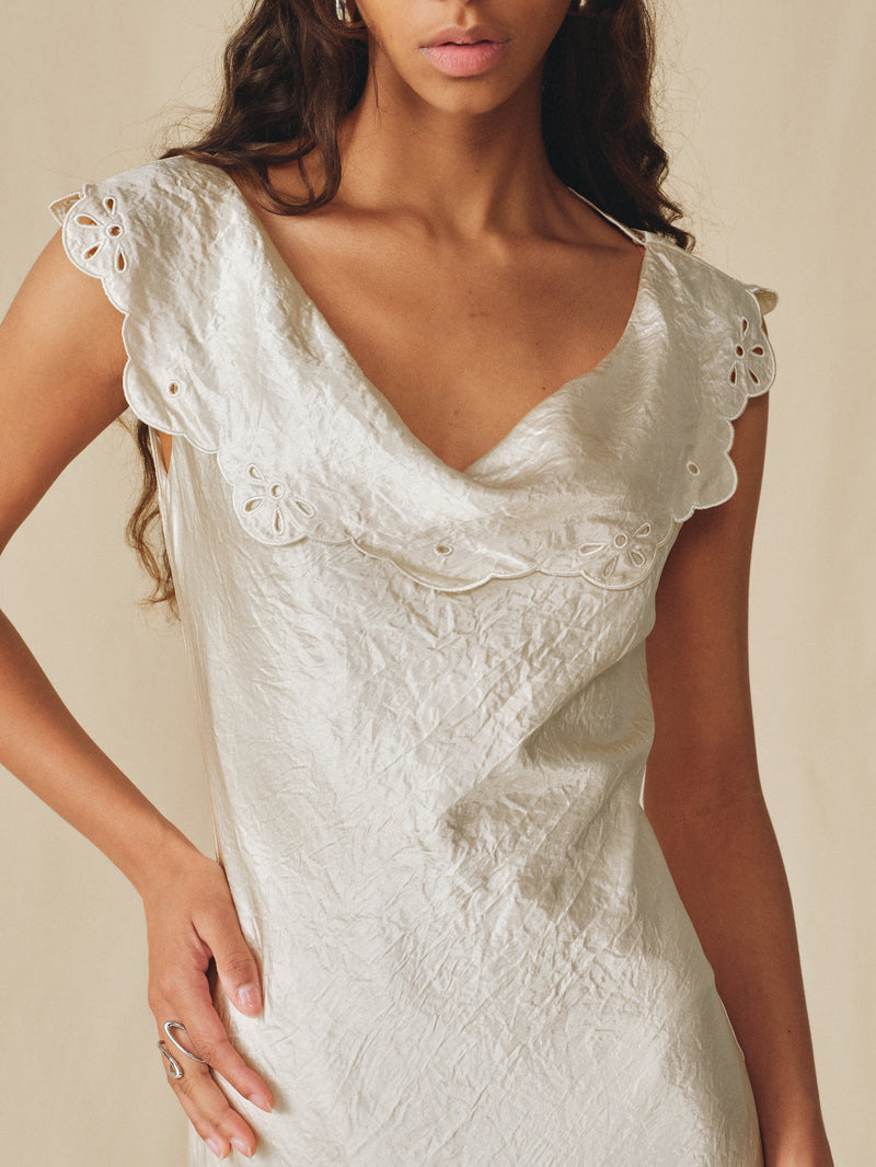 Fjord-Kleid mit Wellenkante und Drapierung