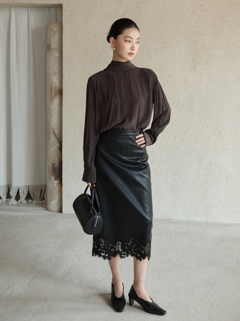 Serein Scarf-Collar Blouse