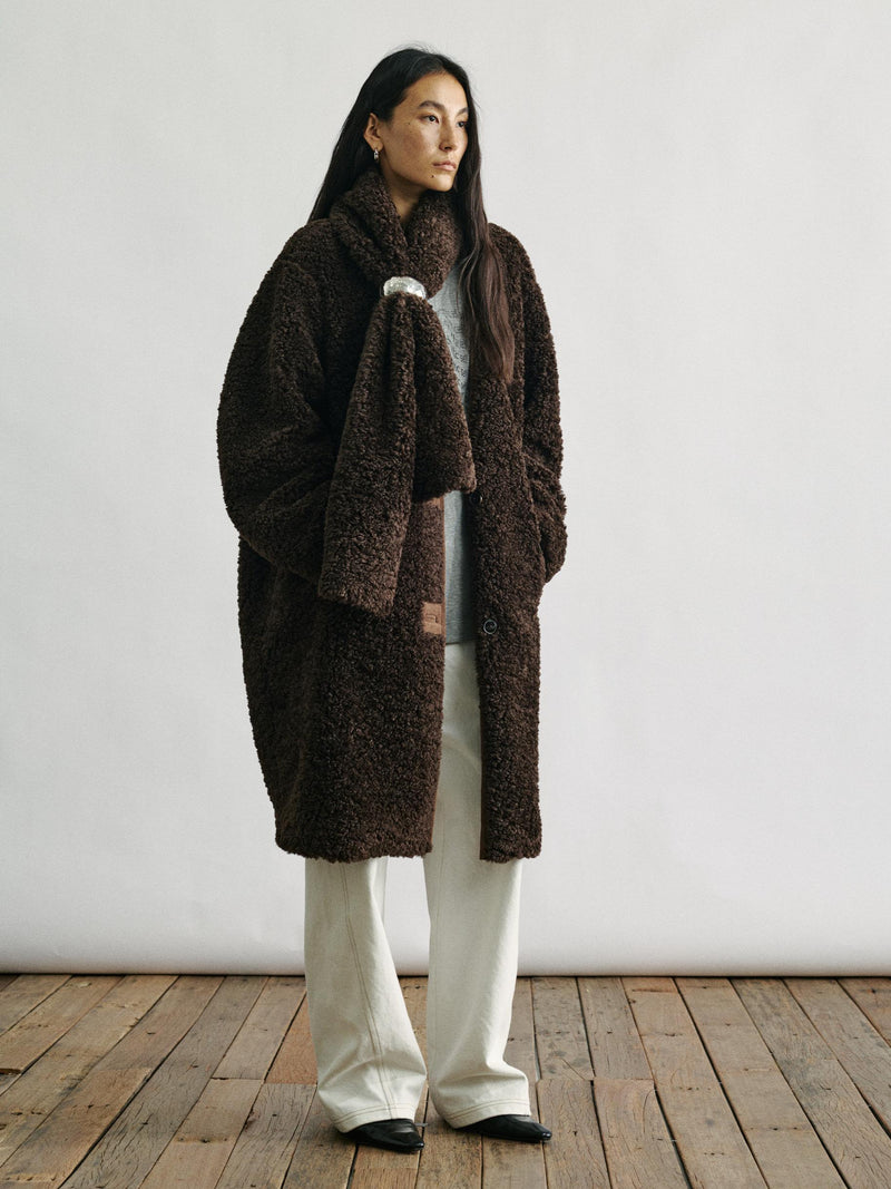Noir Bouclé Cocoon